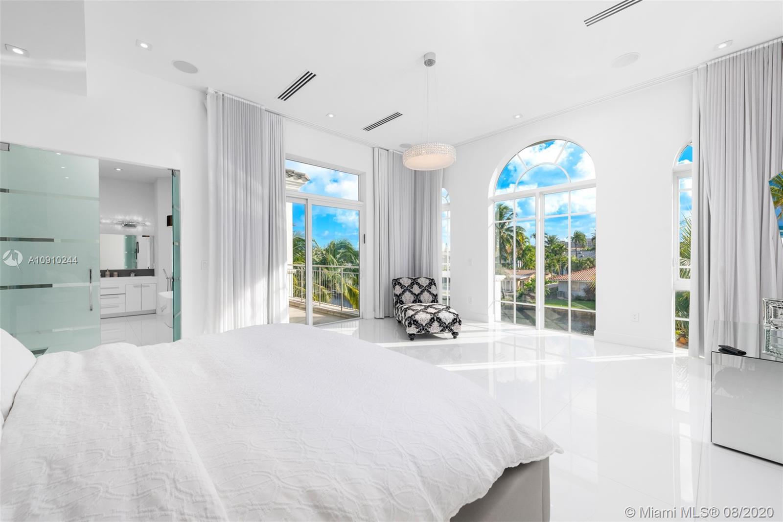 EASTERN SHORES - Residential