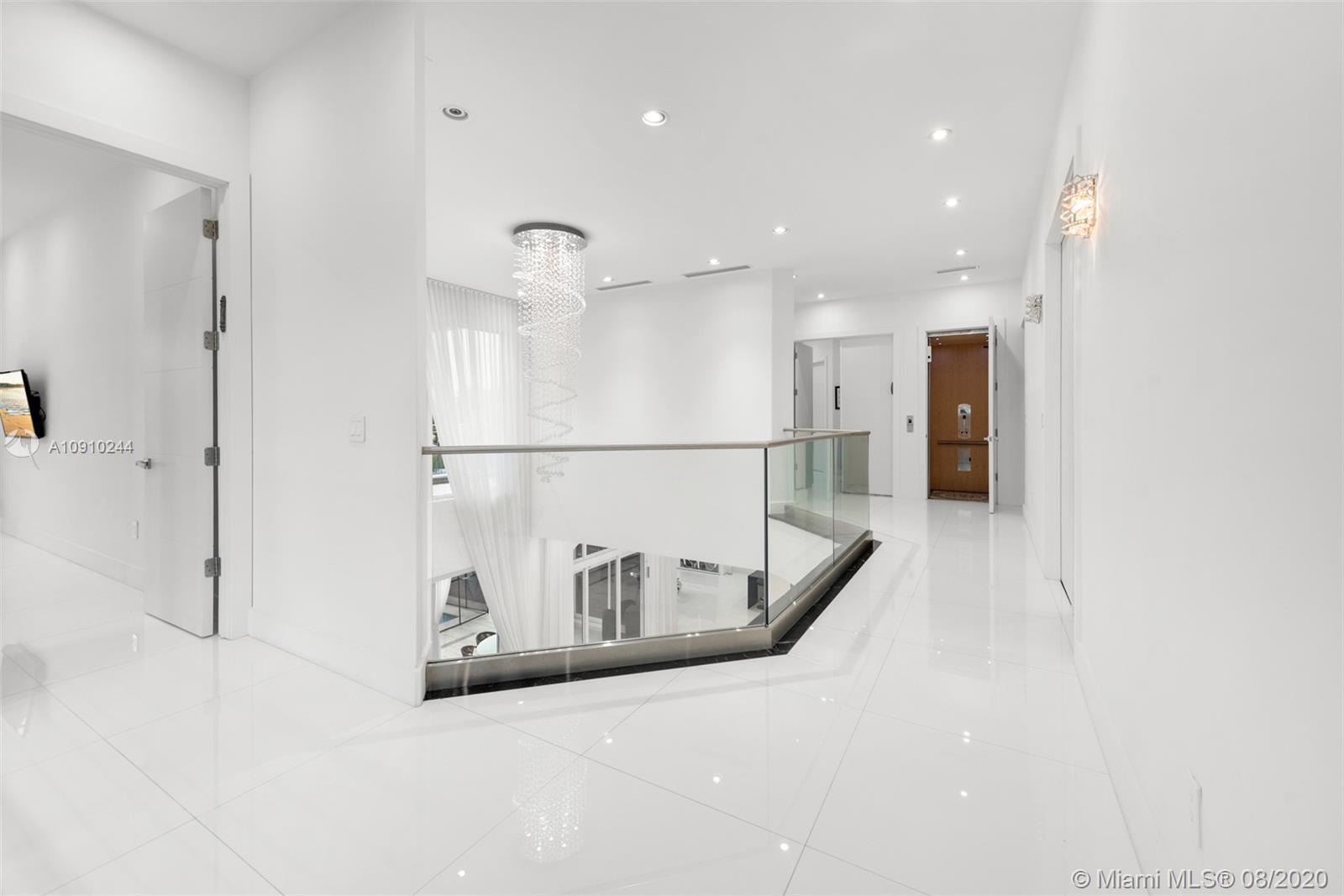 EASTERN SHORES - Residential