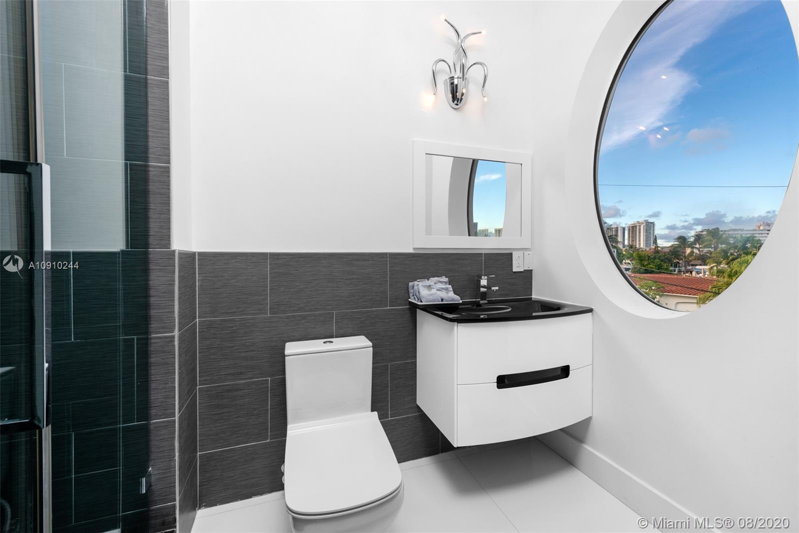 EASTERN SHORES - Residential