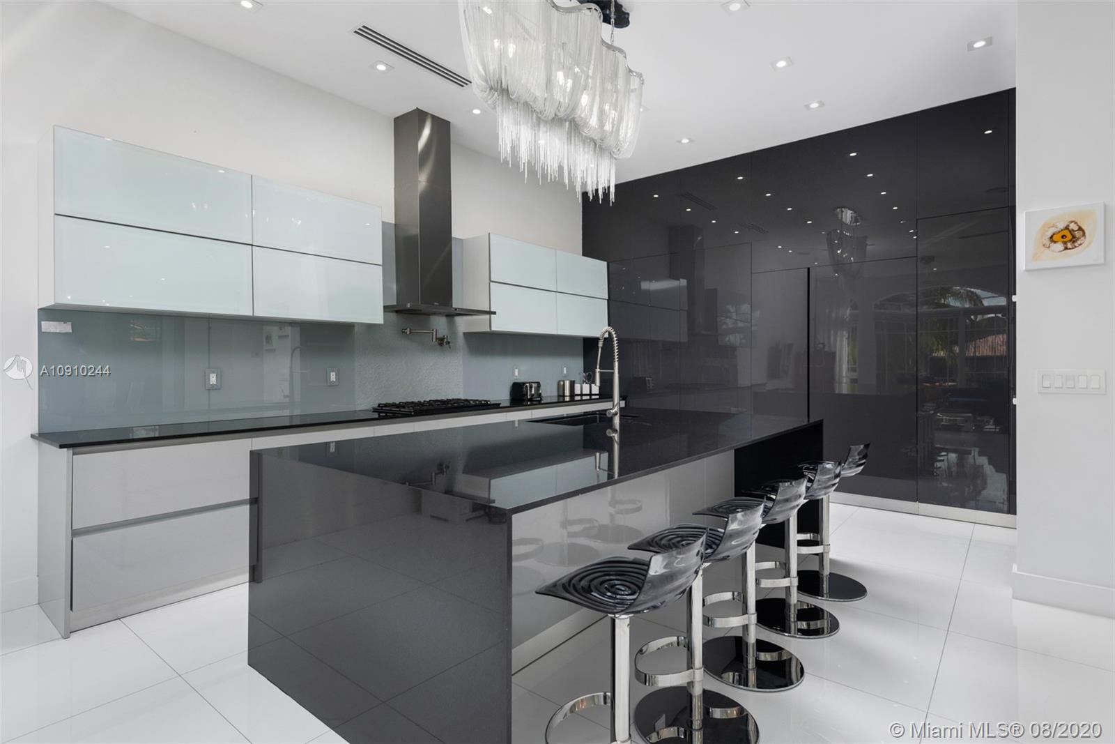 EASTERN SHORES - Residential