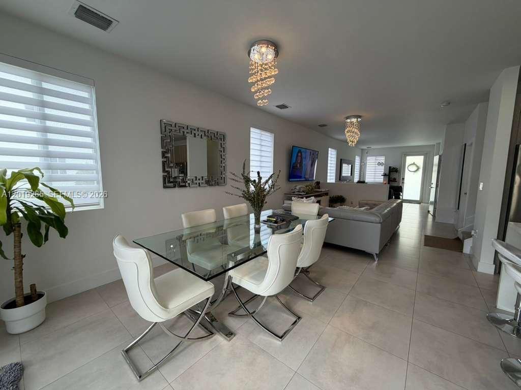 DORAL PALMS NORTH - Residential