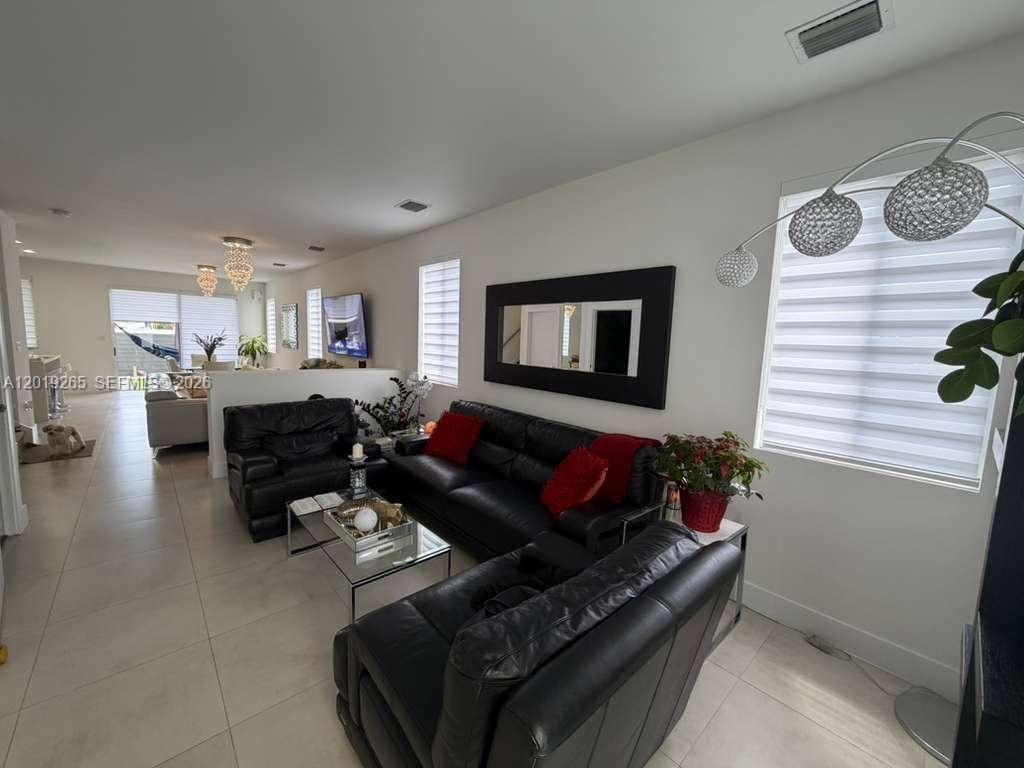 DORAL PALMS NORTH - Residential