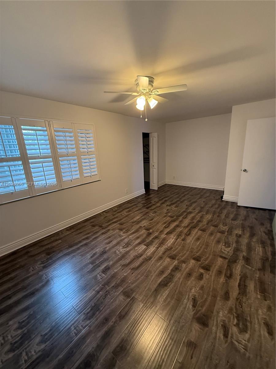 2606 NE 10 ST 2606