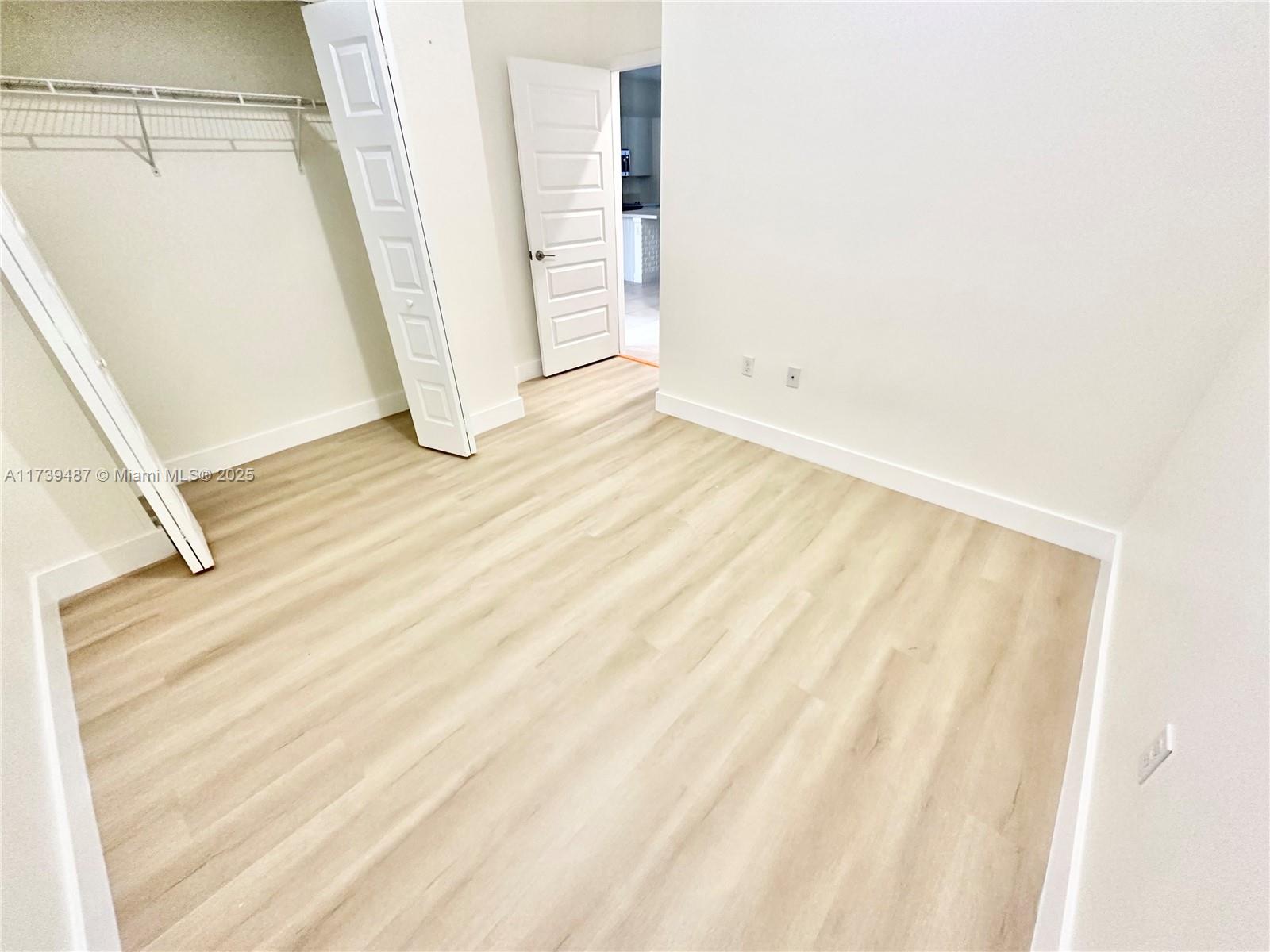 APEX AT PARK CENTRAL COND - Residential