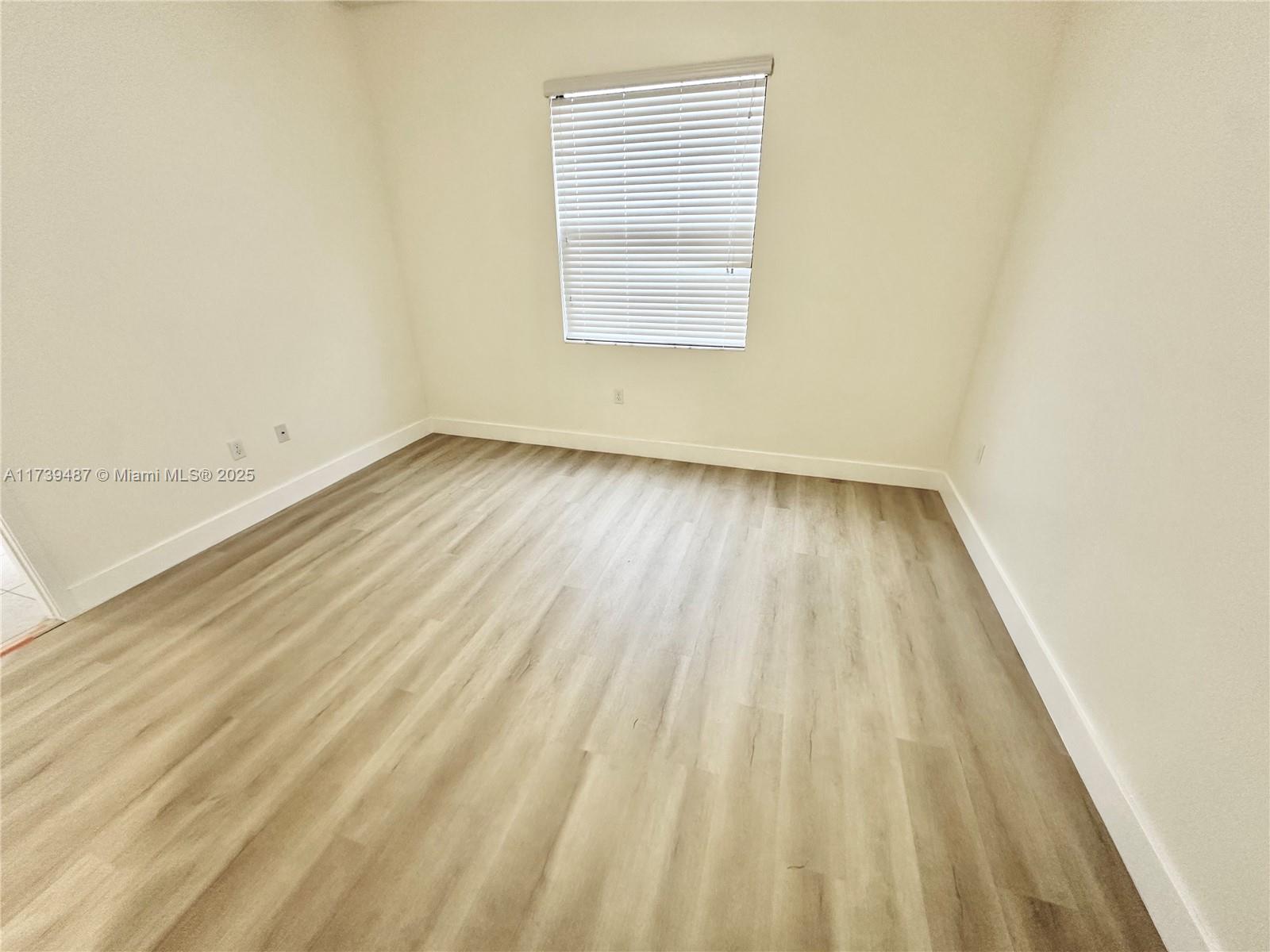 APEX AT PARK CENTRAL COND - Residential