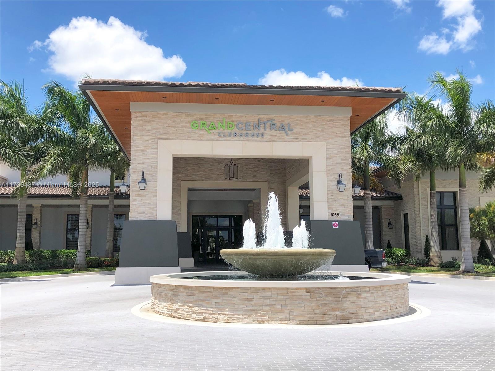 APEX AT PARK CENTRAL COND - Residential