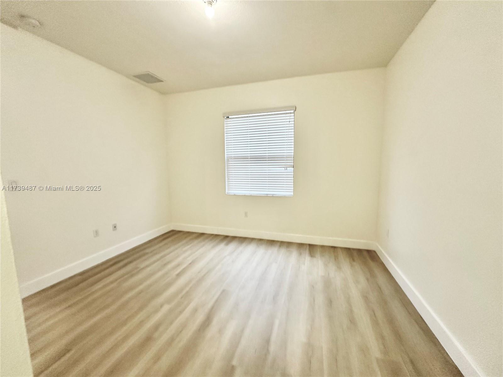 APEX AT PARK CENTRAL COND - Residential