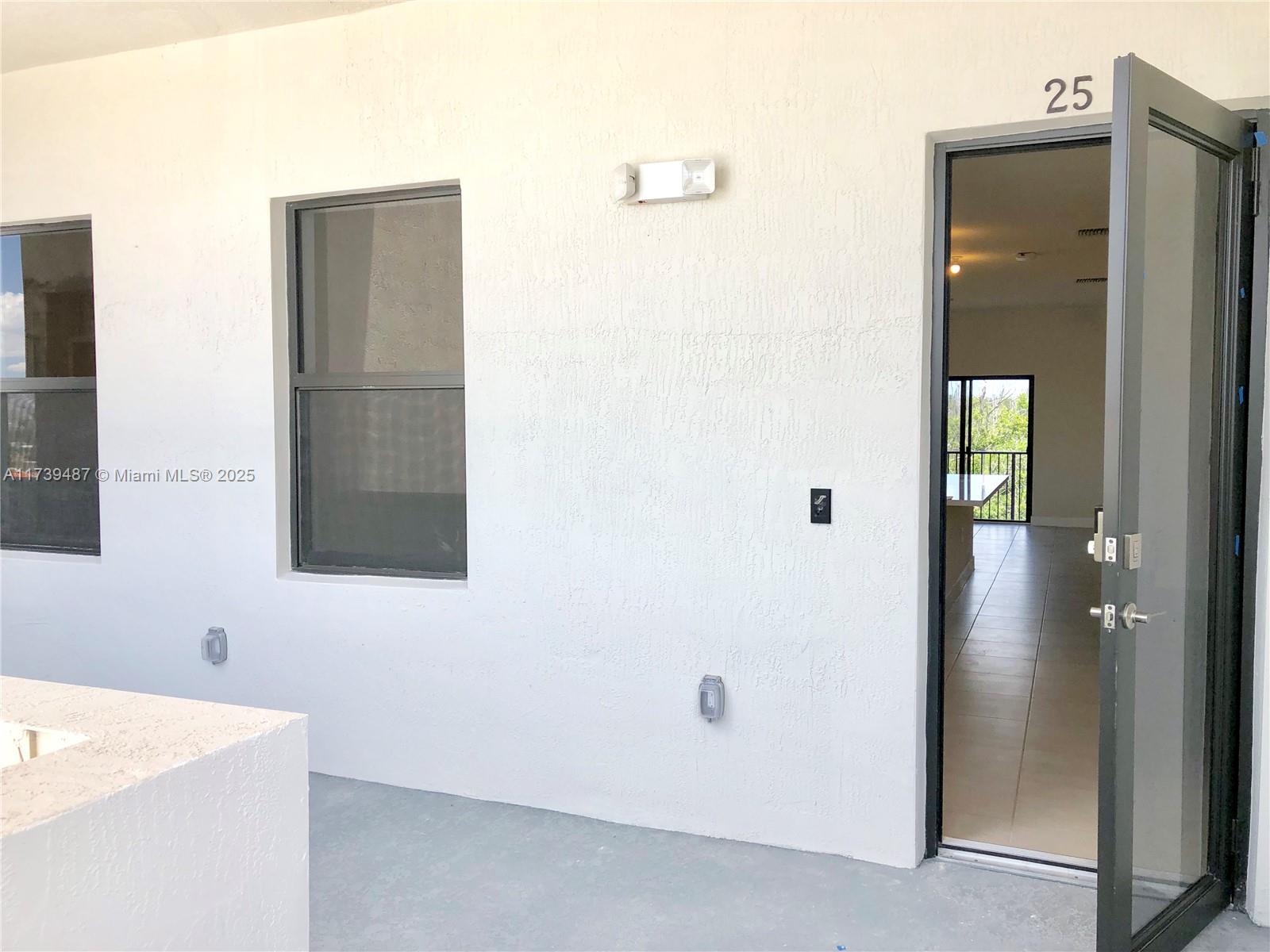 APEX AT PARK CENTRAL COND - Residential