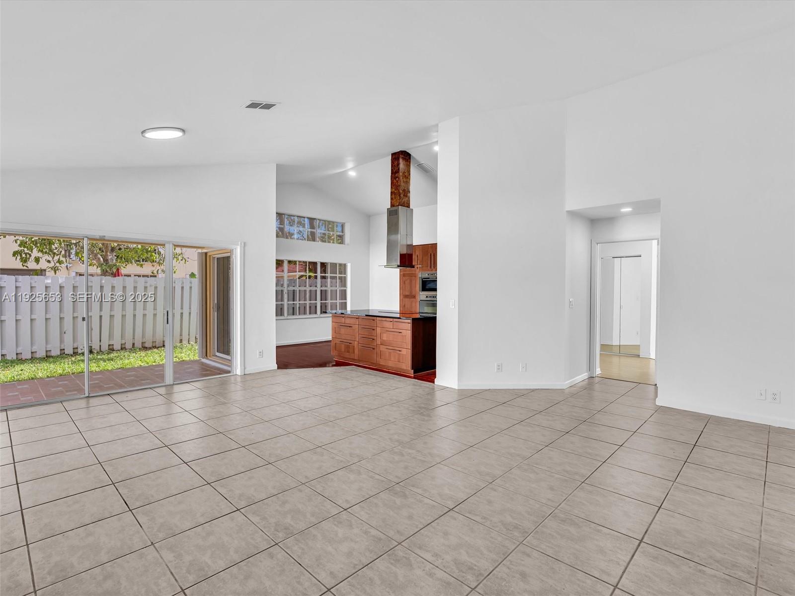 Bermuda Springs - Residential