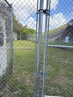 THIS IRREGULAR LOT, IS LOCATED IN THE BACK OF CAMILLUS HOUSE , UNLOCK THIS POTENCIAL VACANT COMMERCIAL LOT, IT CAN BE USED FOR A NURSERY, FOR STORAGE (DRUGS, FOOD, SUPPLIES, PERFECT FOR RANGE OF NONPROFIT ORGANIZATION JOIN HELPING PEOPLE.