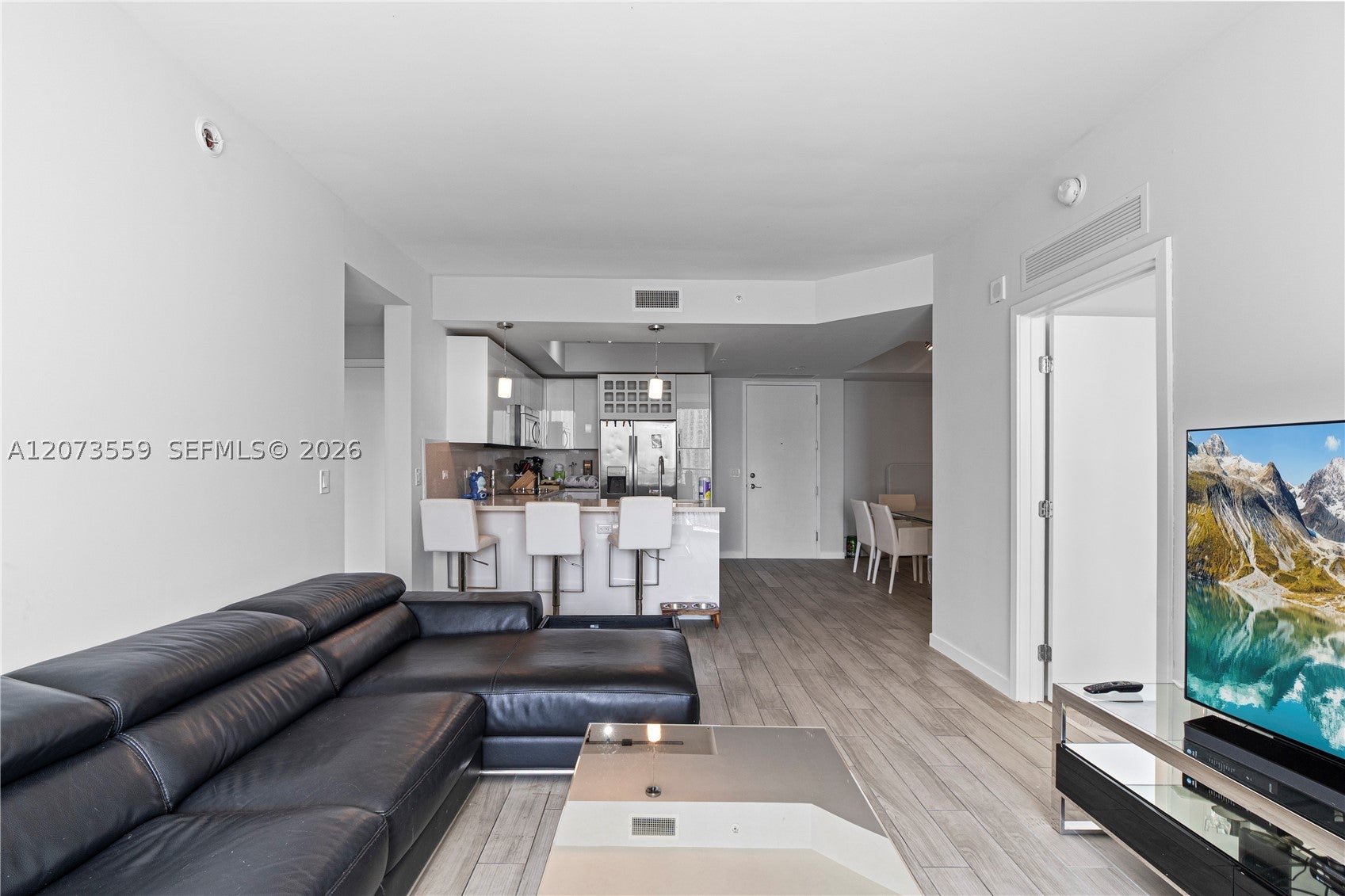 999 SW 1st Ave 3307