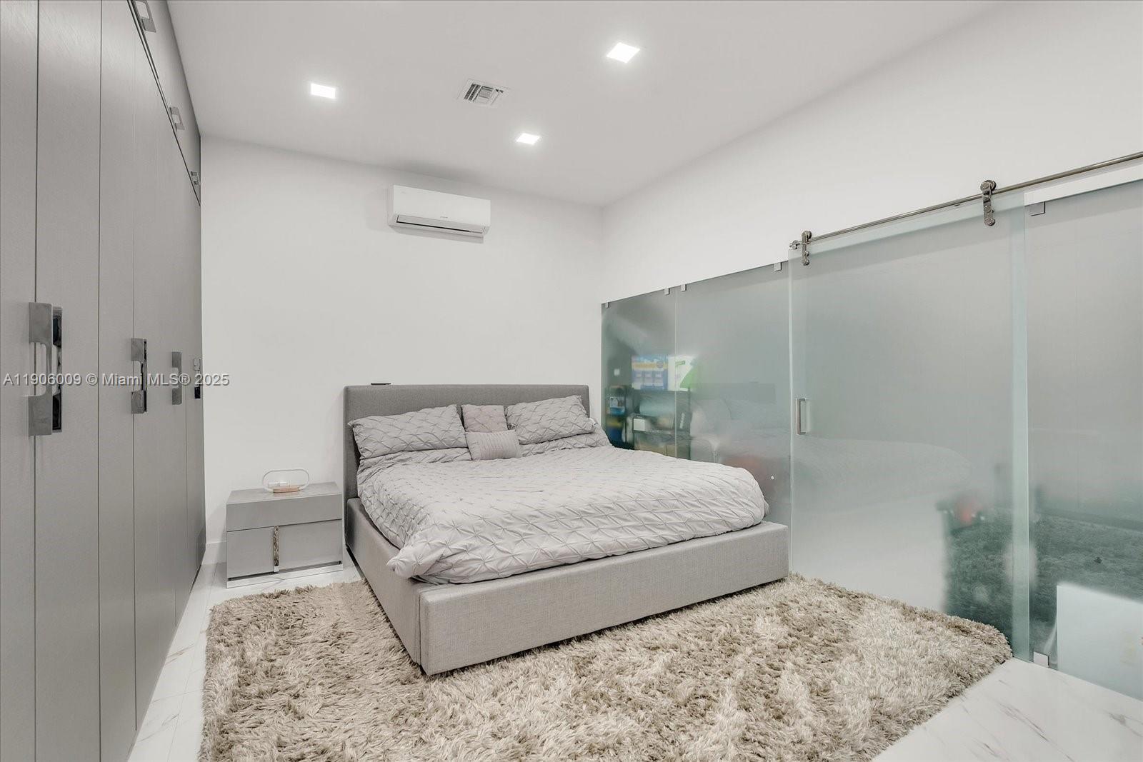 POINCIANA GARDENS - Residential