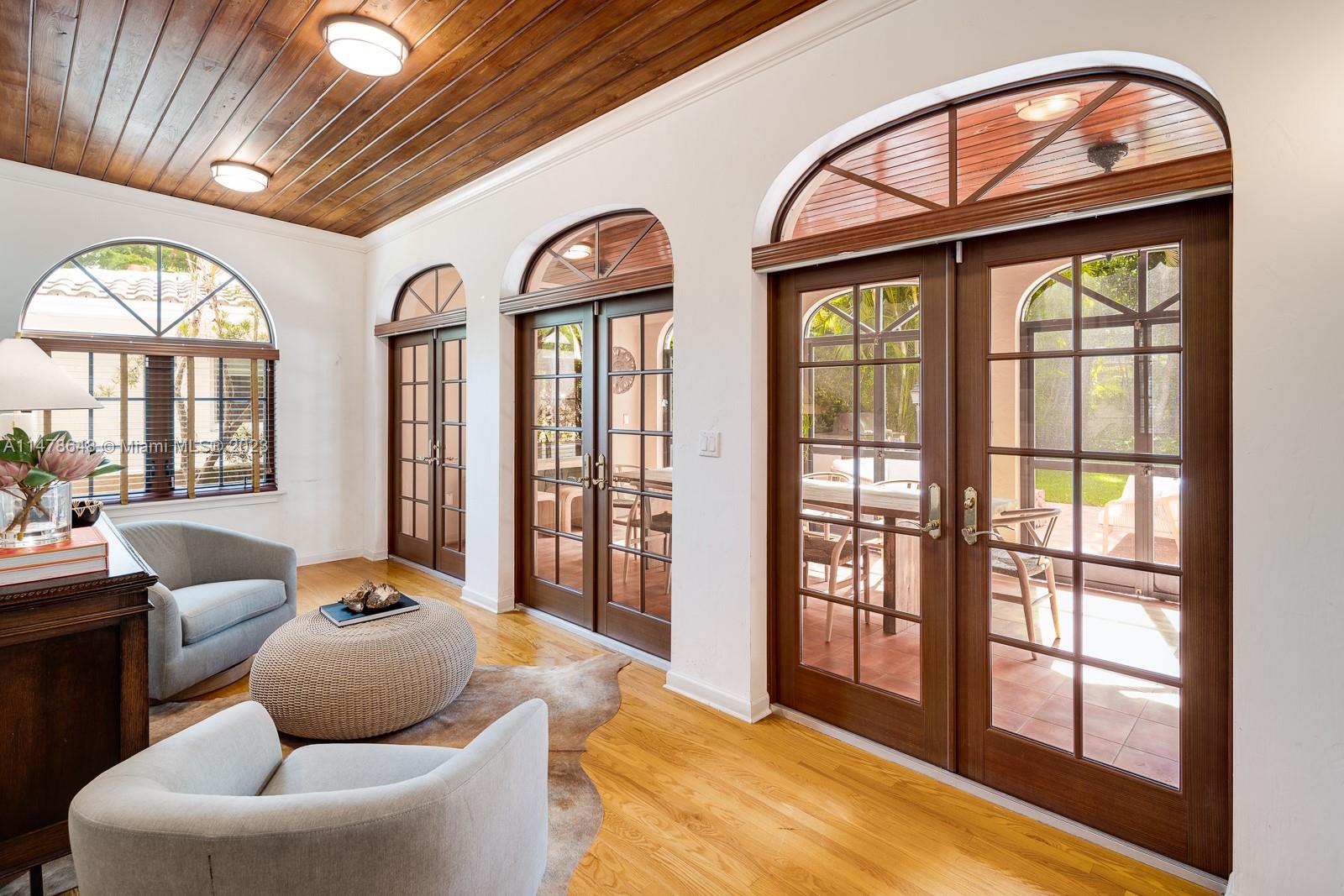 CORAL GABLES RIVIERA SEC - Residential