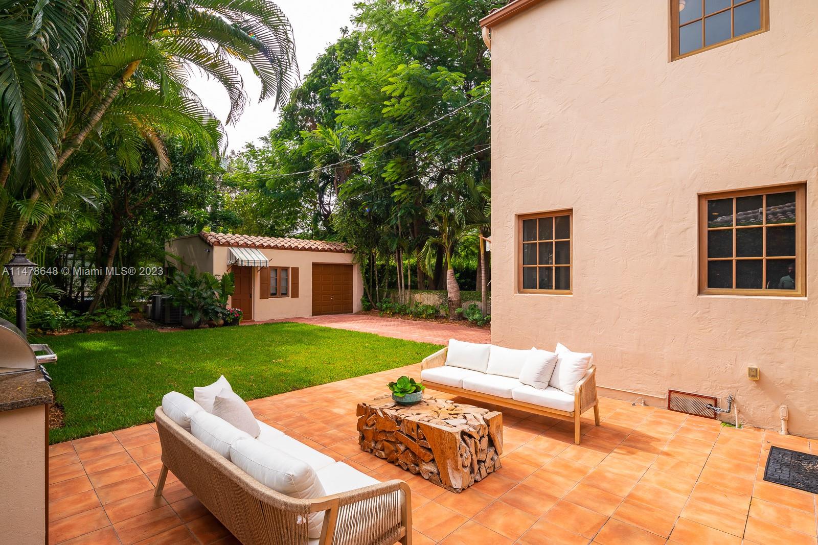 CORAL GABLES RIVIERA SEC - Residential