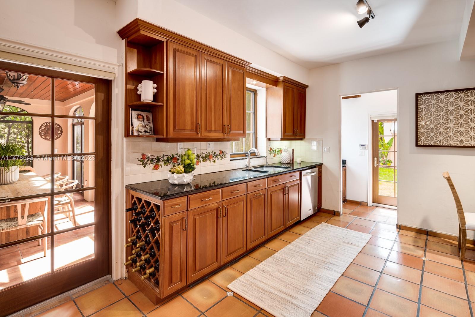 CORAL GABLES RIVIERA SEC - Residential