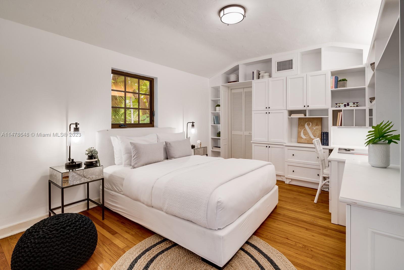 CORAL GABLES RIVIERA SEC - Residential