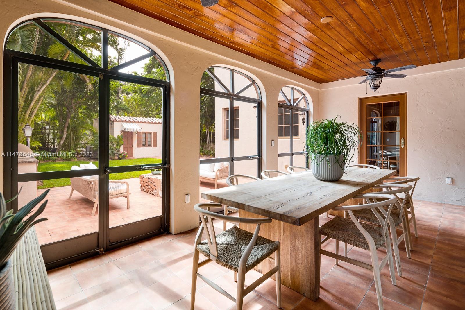 CORAL GABLES RIVIERA SEC - Residential