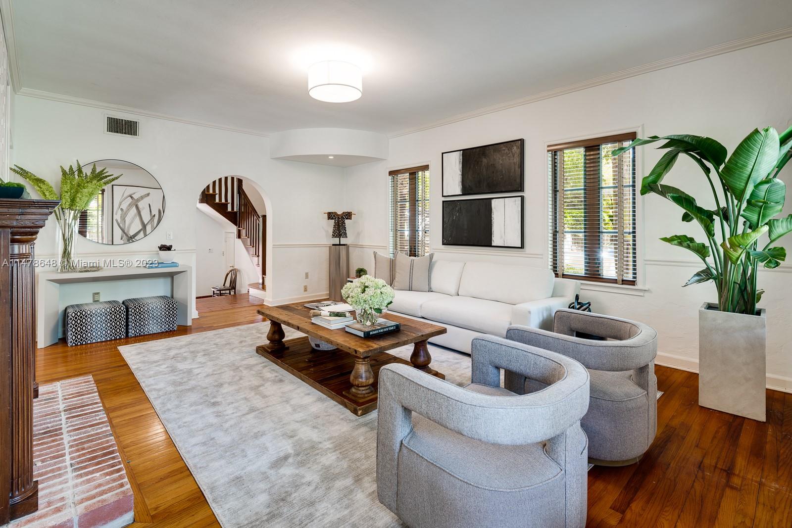 CORAL GABLES RIVIERA SEC - Residential