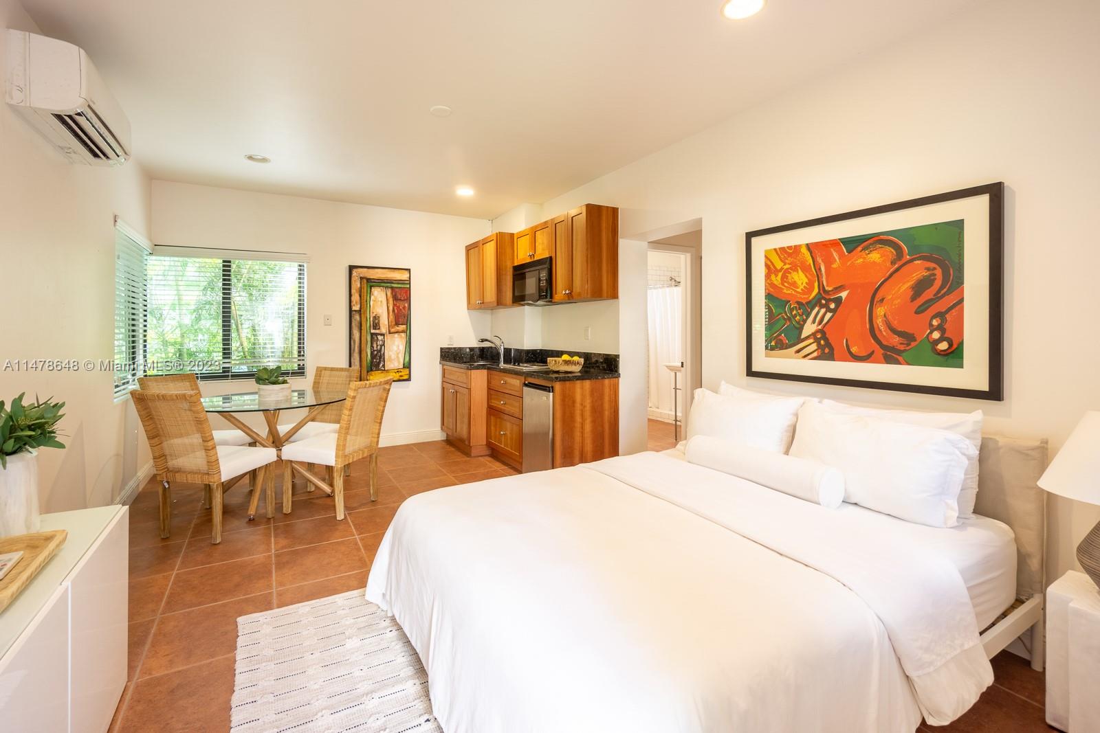 CORAL GABLES RIVIERA SEC - Residential