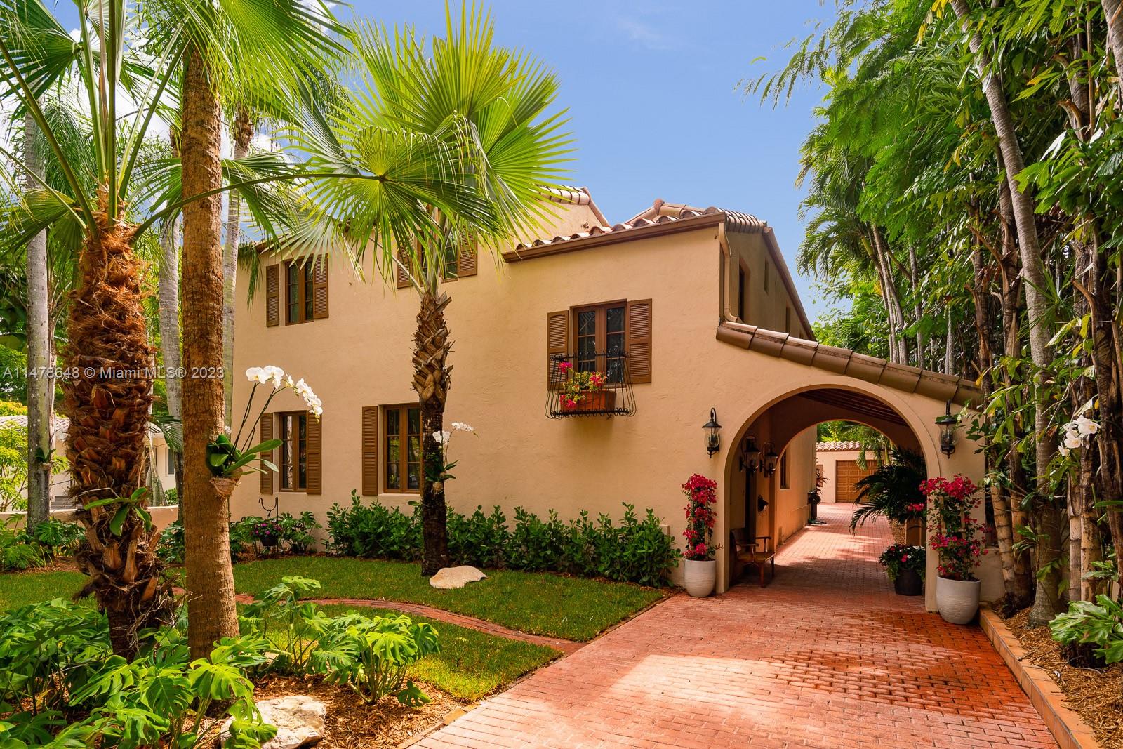 CORAL GABLES RIVIERA SEC - Residential