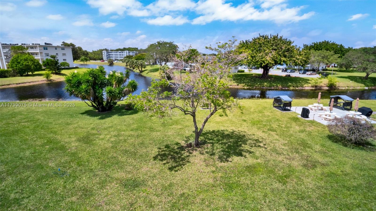 NEWPORT S CONDO - Residential