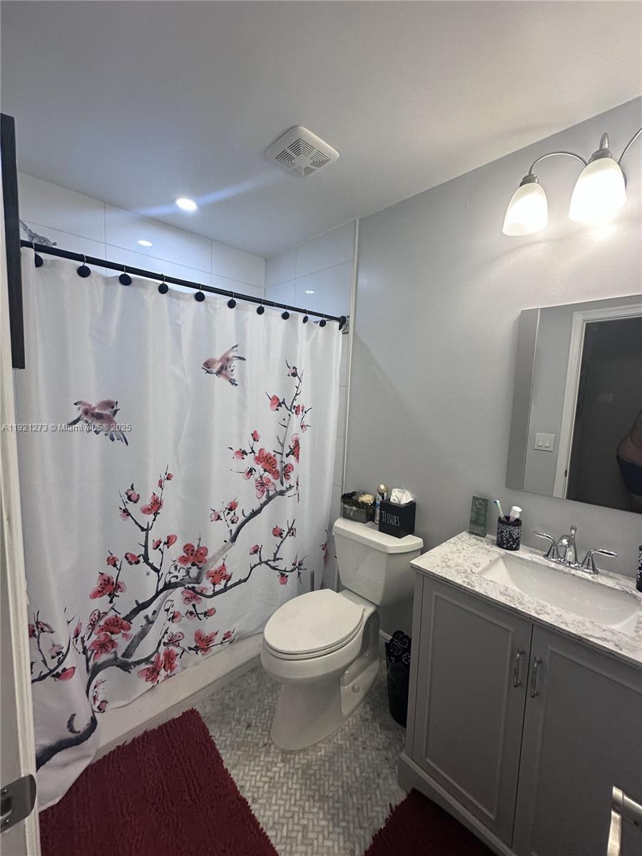 LAUDERDALE WEST CONDO NO - Residential Lease