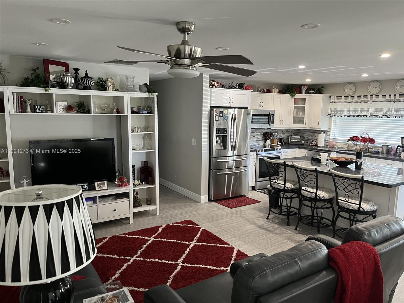 LAUDERDALE WEST CONDO NO - Residential Lease