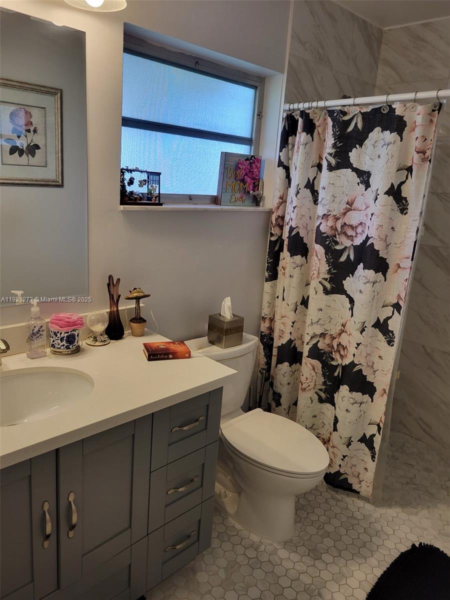 LAUDERDALE WEST CONDO NO - Residential Lease