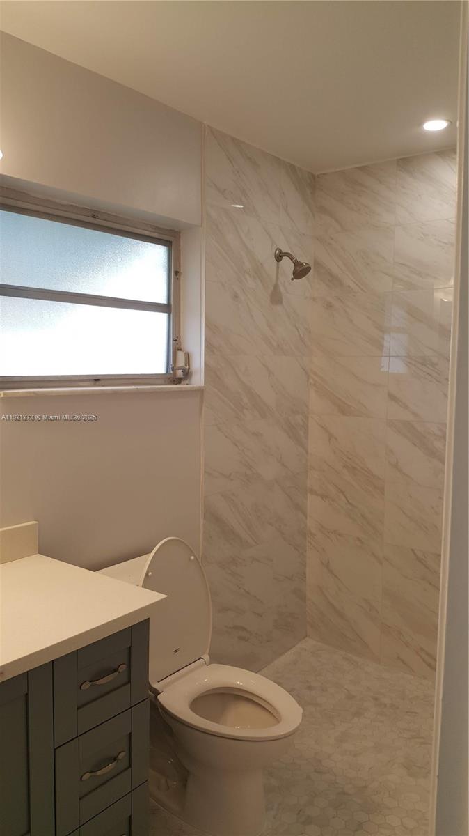 LAUDERDALE WEST CONDO NO - Residential Lease