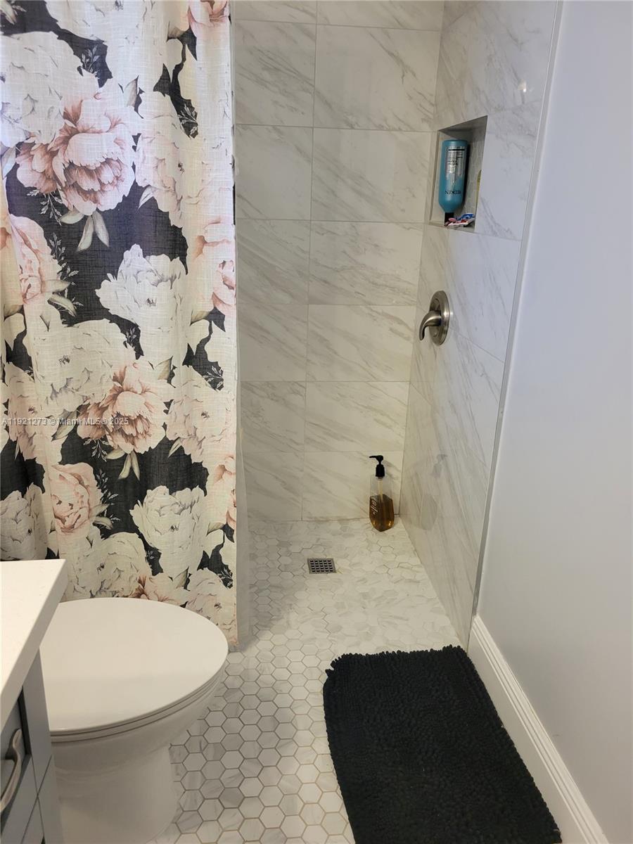 LAUDERDALE WEST CONDO NO - Residential Lease