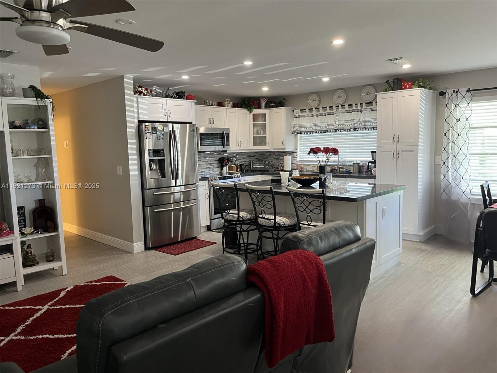 LAUDERDALE WEST CONDO NO - Residential Lease