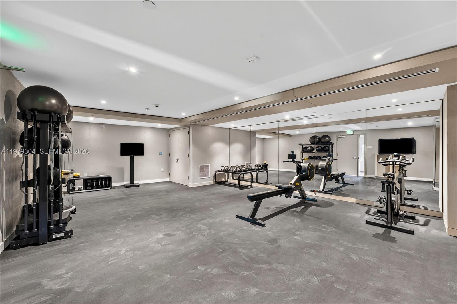 BAY HARBOR ISLAND - Residential