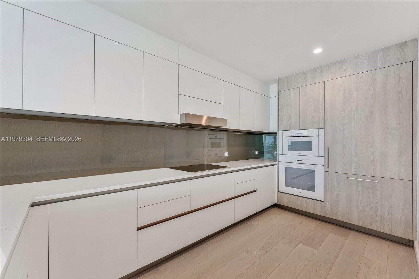 BAY HARBOR ISLAND - Residential