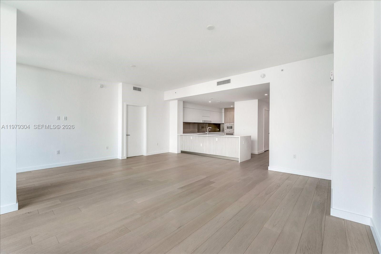 BAY HARBOR ISLAND - Residential