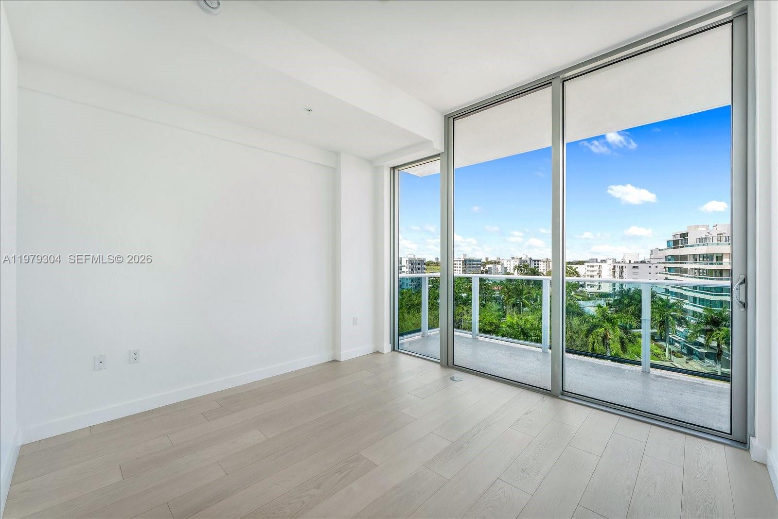 BAY HARBOR ISLAND - Residential