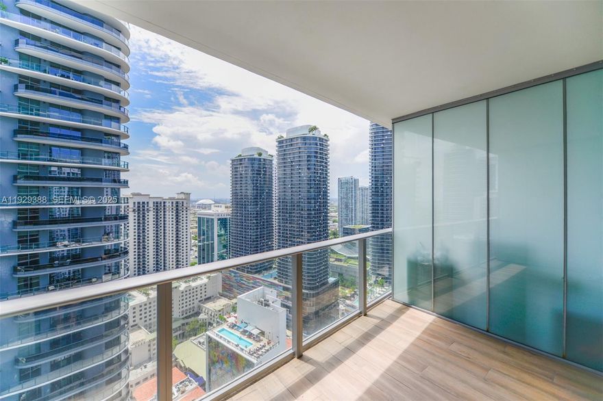 Spectacular upgraded & FURNISHED studio at the iconic 1010 Brickell Condo. Unit features: Stone-like porcelain tile floor, glass-enclosed shower, built-out closet, window treatments, 9-foot ceiling heights, top of the line Smeg appliances, & more! Live & play in this luxury building that offers: outdoor movie theatre, restaurant & swimming pool at 50th floor roof top; Co-ed Hammam spa w cold & hot Jacuzzi, massage & treatments rooms, sauna & steam room at 12th floor; basketball & racquetball courts, running track, indoor heated swimming pool, fitness center, party room w kitchen, open terrace & barbeque, kids room w bowling, virtual golf simulator, ping-pong, among others. Excellent location next to public transportation, Brickell City Centre, & more.