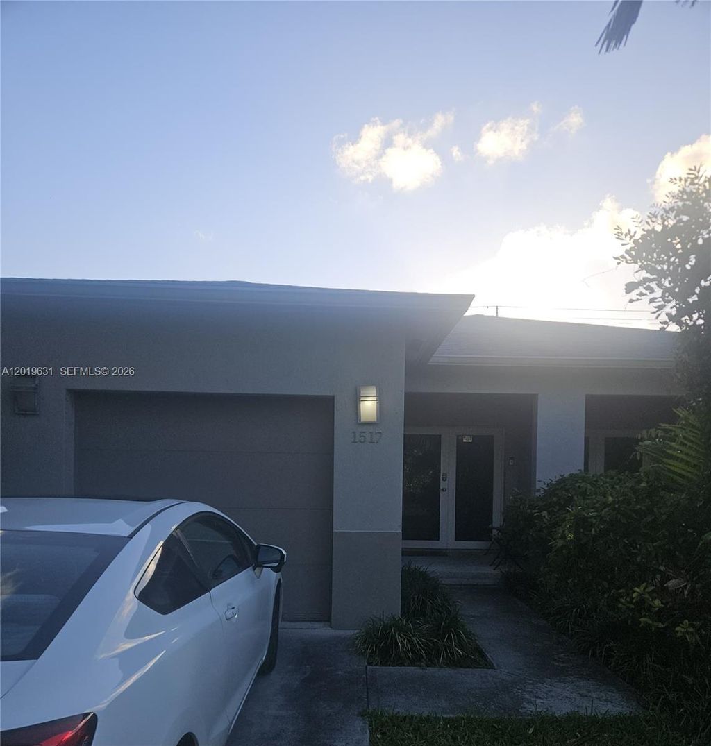 Photo of 1517 NE 3rd Ave #0, Fort Lauderdale, FL 33304 (MLS # A12019631)