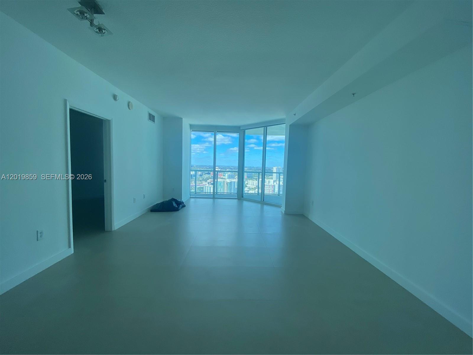 QUANTUM ON THE BAY CONDO - Residential