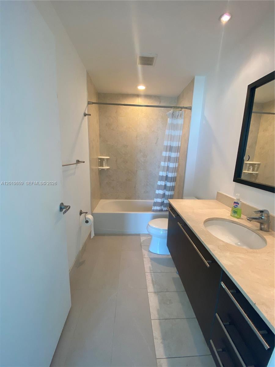 QUANTUM ON THE BAY CONDO - Residential