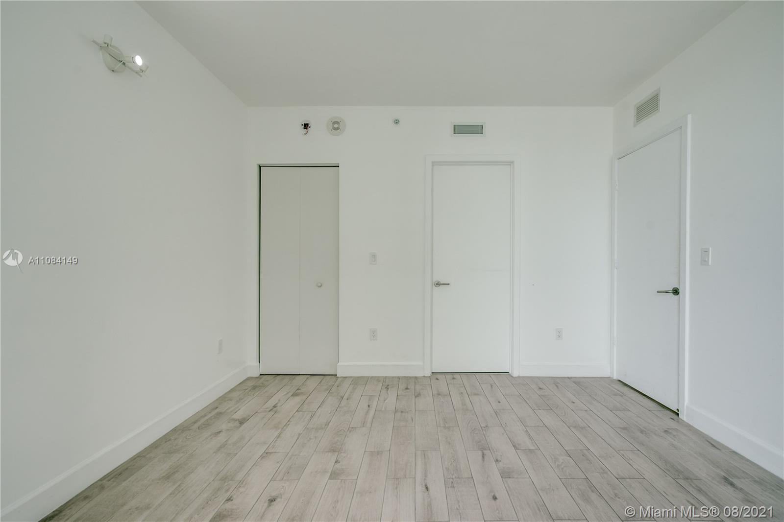 1300 S MIAMI AVENUE CONDO - Residential Lease