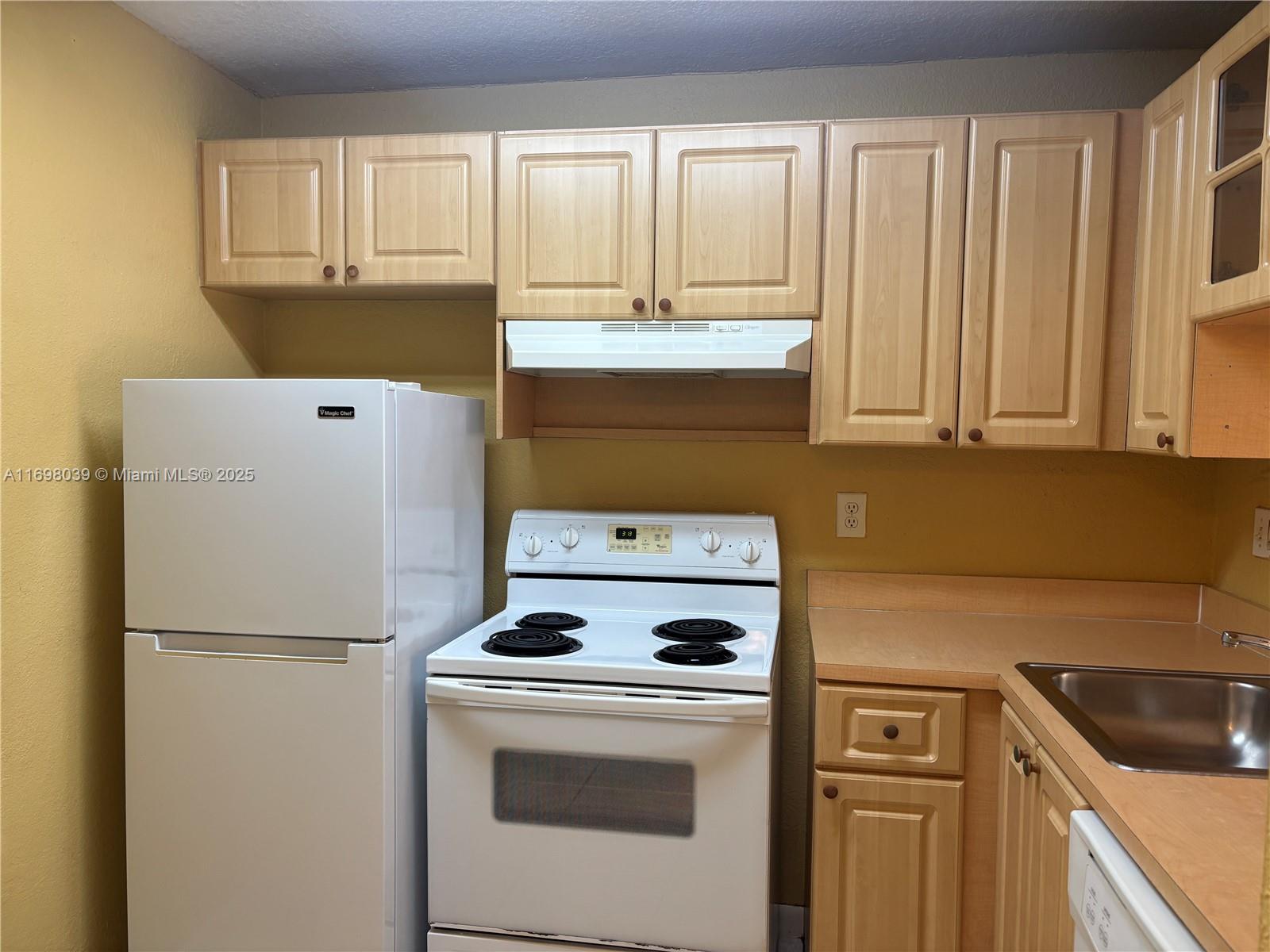 THE FOUNTAINS AT FONTAINE - Residential