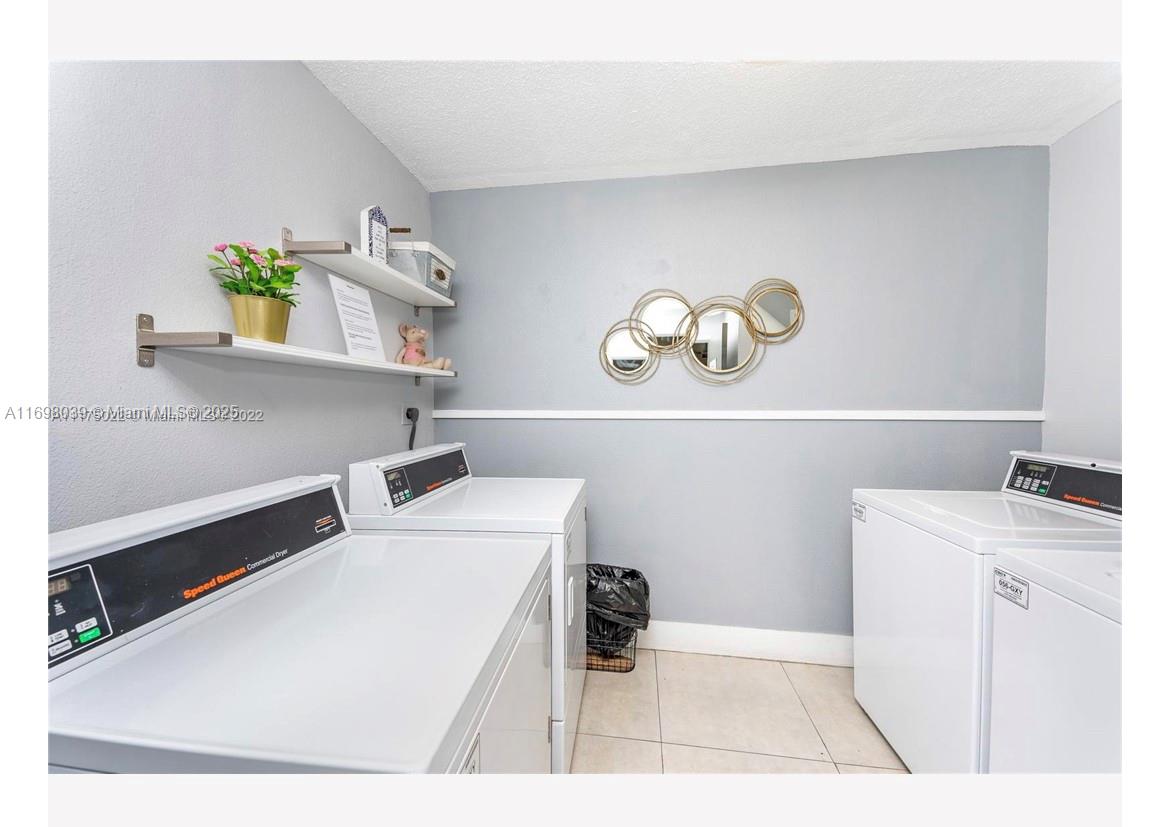 9350 Fontainebleau Blvd 203