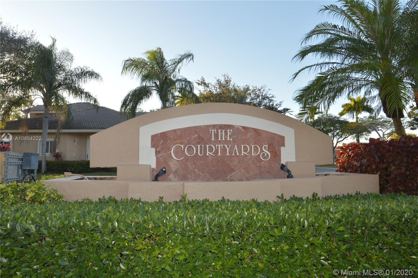 HOLLYWOOD LAKES COUNTRY C - Residential