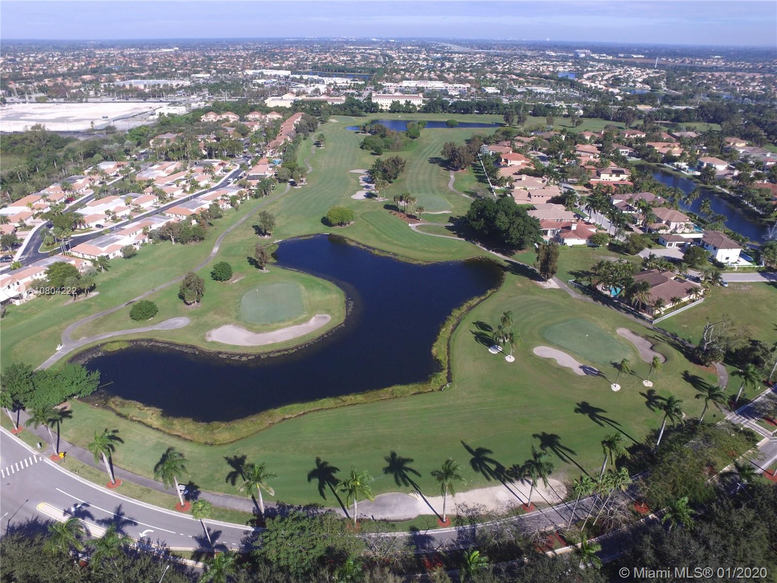 HOLLYWOOD LAKES COUNTRY C - Residential