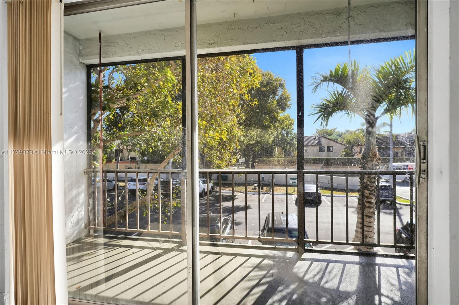 VENETIAN PALMS CONDO - Residential