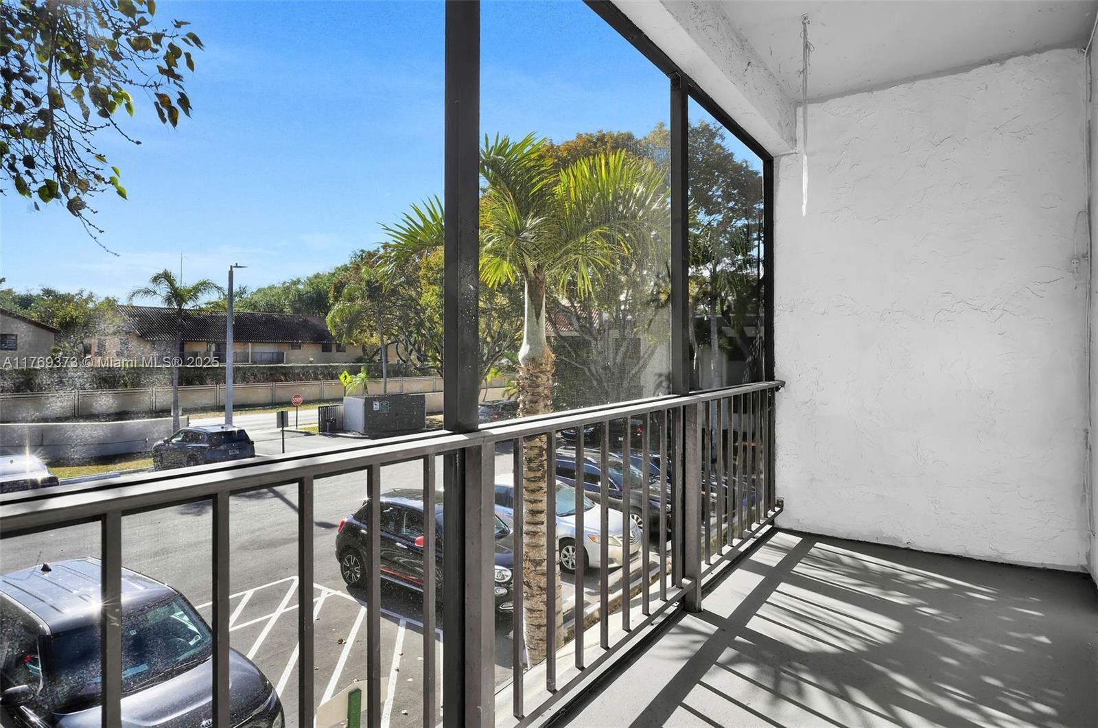 VENETIAN PALMS CONDO - Residential