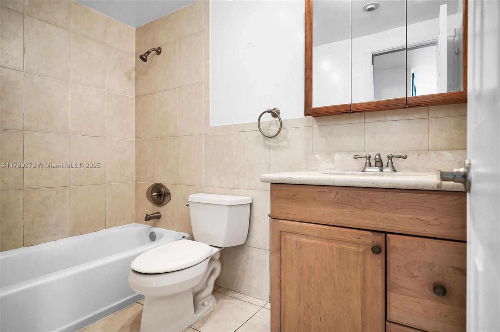 VENETIAN PALMS CONDO - Residential