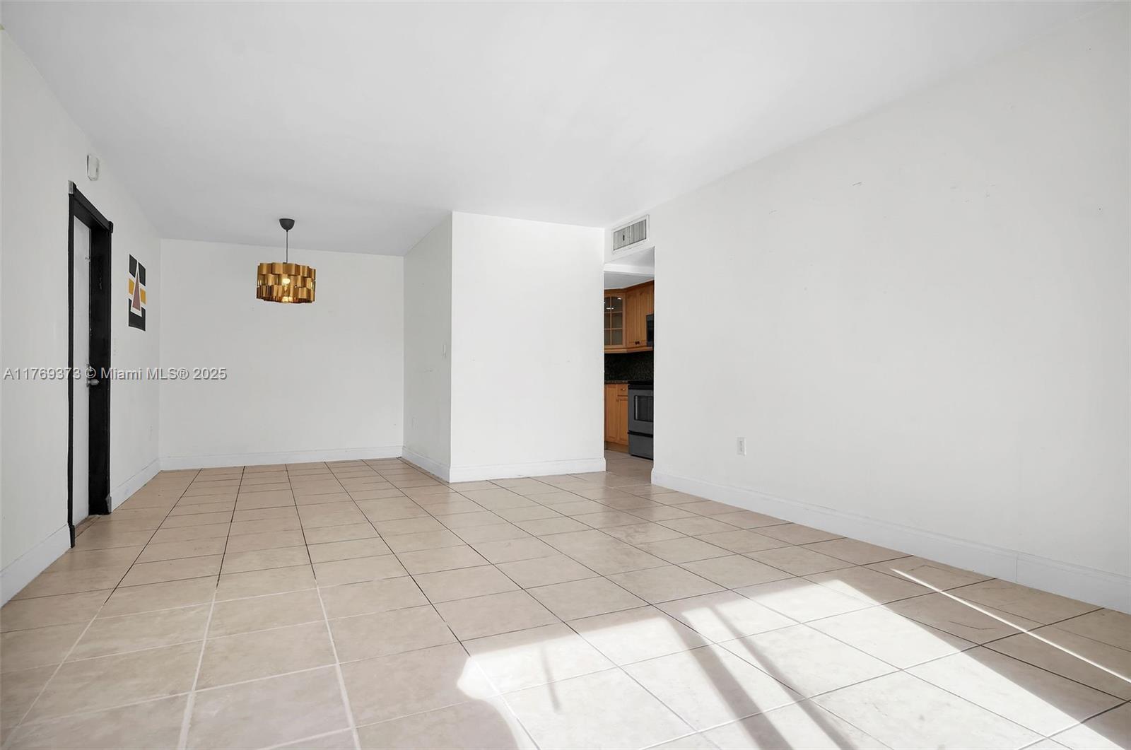 VENETIAN PALMS CONDO - Residential