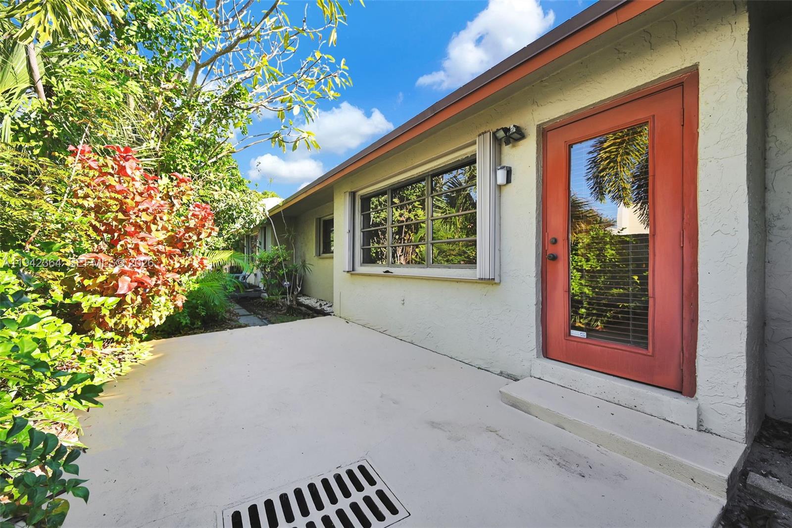 CONDOMINIUM 7 OF LIGHTHOU - Residential