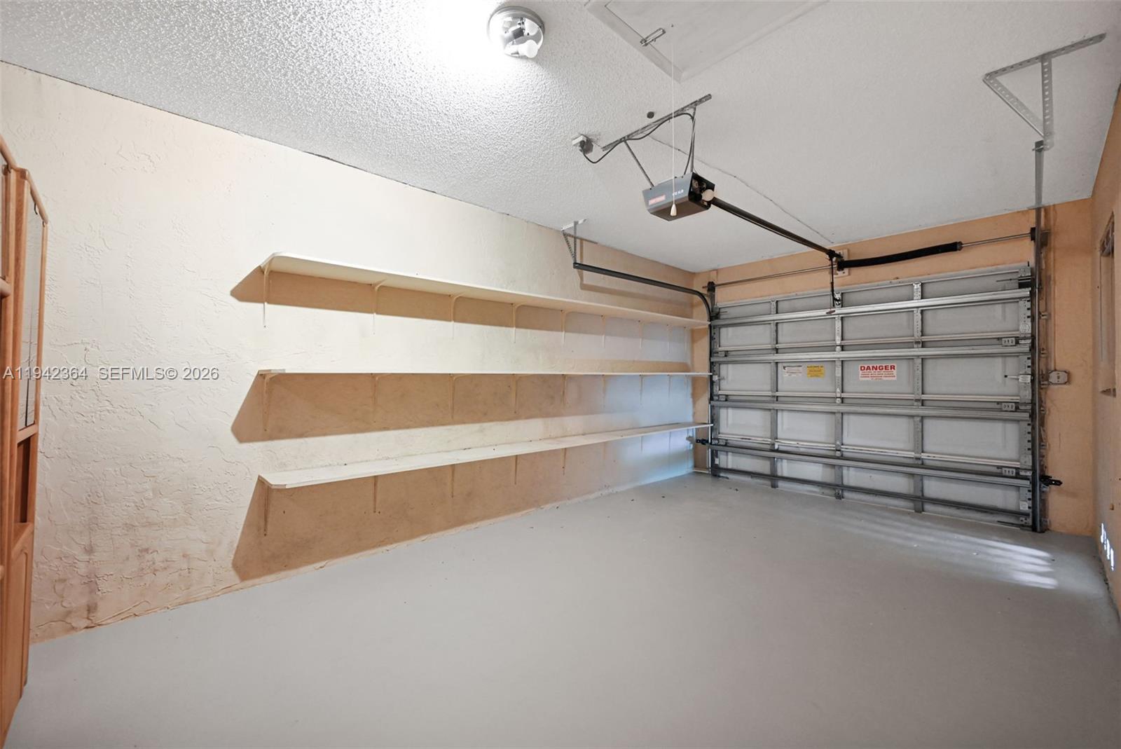 CONDOMINIUM 7 OF LIGHTHOU - Residential